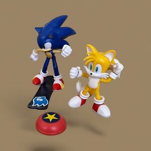 Sonic the Hedgehog lot two action figures with accessories